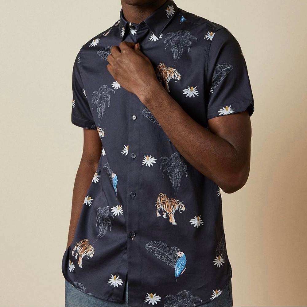 TED BAKER Men’s Button Up Short Sleeve Shirt, Tiger/Floral, Size 2